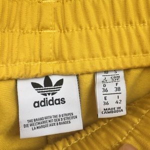 adidas Shorts - Adidas shorts โ๏ธ adidas Shorts - Adidas shorts โ๏ธ
